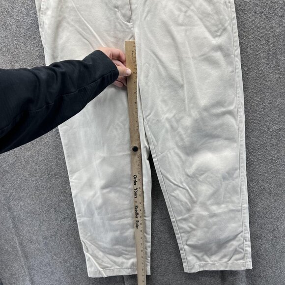 LL Bean Pants Womens 6 Khaki Favorite Fit Chino Straight Leg Cotton Casual - Picture 8 of 11